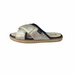 SANDALIA CRUZADA 2322 CANELON PLATA - comprar online