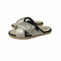 SANDALIA CRUZADA 2322 CANELON PLATA