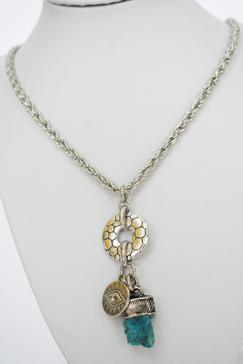 collar piedra natural