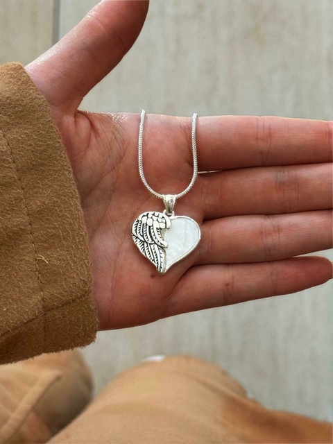 Collar corazon piedra