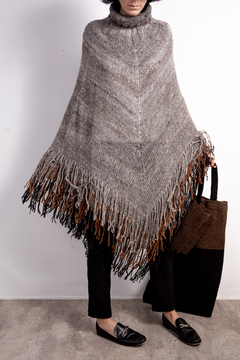 poncho jacay - comprar online