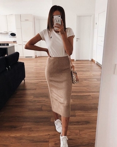 Falda midi