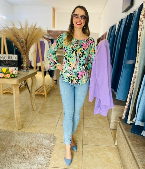 Blusa Bata Floral - comprar online