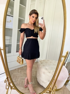 Conjunto Malha Laise Cropped e Saia na internet