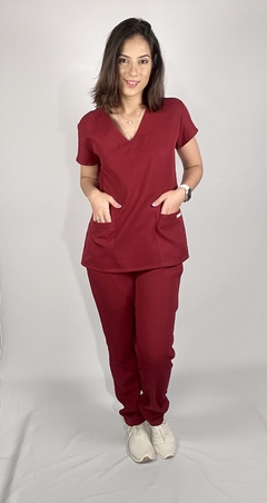 Imagem do Scrub Yasmin em Oxford