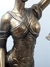 Estatueta Dama da Justiça 37 OU 52cm deusa Thêmis G-Grande, estatueta em resina acabamento cor bronze liso. Valor unitário.
