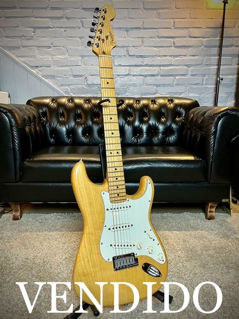 ***VENDIDO*** Fender Stratocaster American Standard Limited Edition Ash 1999 Natural.