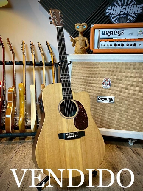 ***VENDIDO*** Martin Dreadnought DCX1RE Fishman 2012 Natural