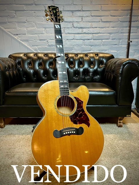 ***VENDIDO*** Gibson EC-30 BluesKing 1998 Natural.