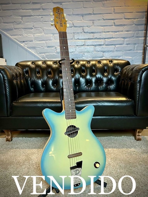 ***VENDIDO*** Danelectro Convertible Reissue Acoustic Electric 2001 Blueburst.