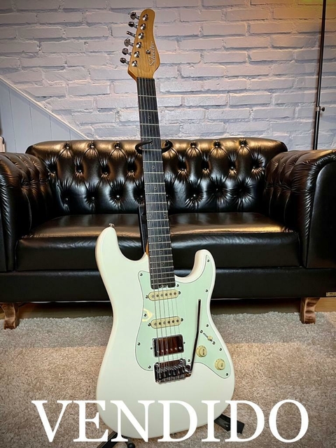 ***VENDIDO*** Schecter Nick Johnston Signature Traditional HSS 2020 Atomic Snow.