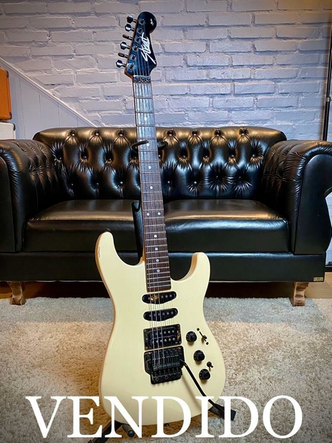 ***VENDIDO*** Fender US HM Strat HSS 1989 Bright White.