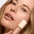 Imagen de Summer Fridays Dream Lip Oil for Moisturizing Sheer Coverage