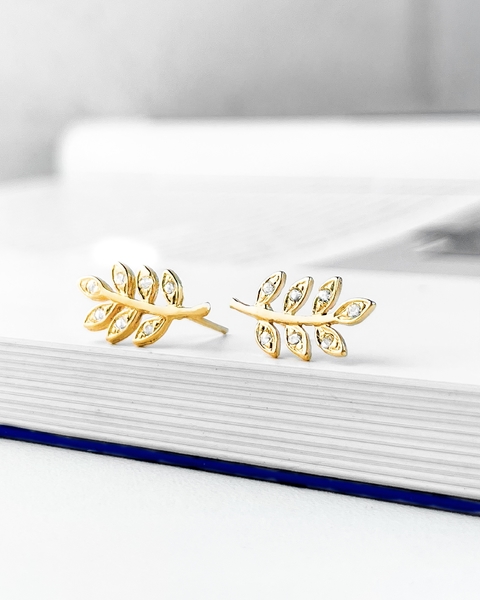 BRINCO EAR CUFF FOLHA CRAVEJADA [TAL.078] na internet