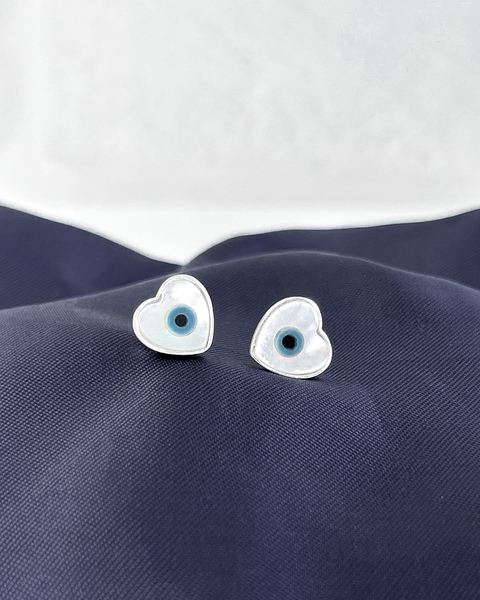 BRINCO OLHO GREGO CORAÇÃO MADRE PÉROLA [MK.037]