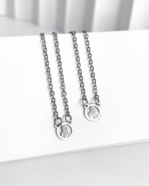 ESCAPULÁRIO REDONDO VAZADO SAGRADA FAMÍLIA - 60 CM [SX.065]