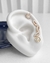 BRINCO EAR CUFF SAFIRA COM FOLHAS CRAVEJADAS CRISTAL [TAL. 212] - loja online