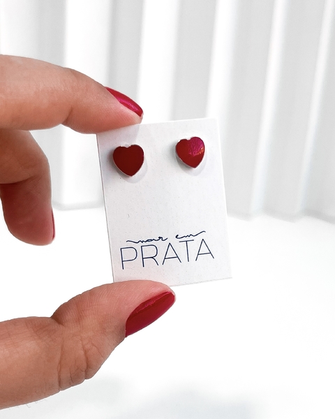 BRINCO CORAÇÃO PEDRA NATURAL VERMELHO JADE [L.170]
