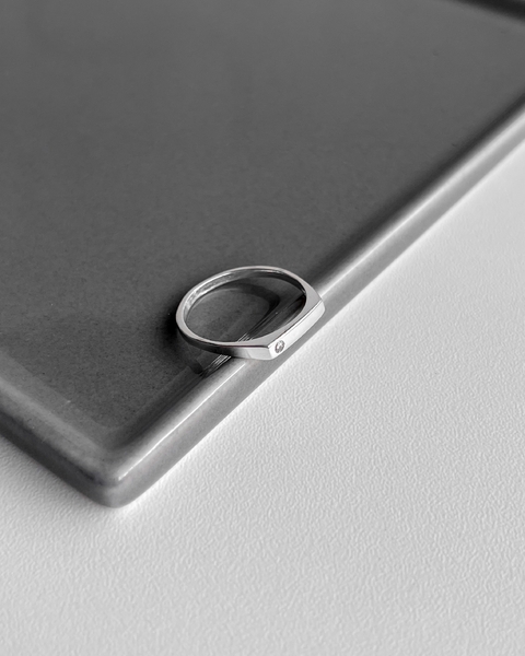 ANEL EM CHAPA COM PONTO DE LUZ [A.126]