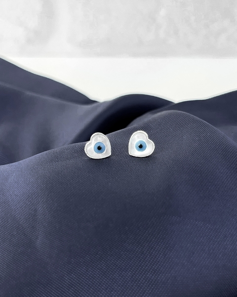 BRINCO OLHO GREGO CORAÇÃO MADRE PÉROLA [L.093]