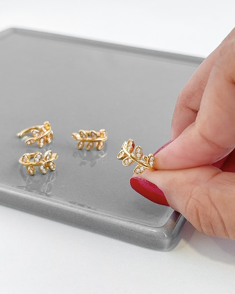 PIERCING FAKE FOLHAS CRAVEJADO CRISTAL [TAL.318]