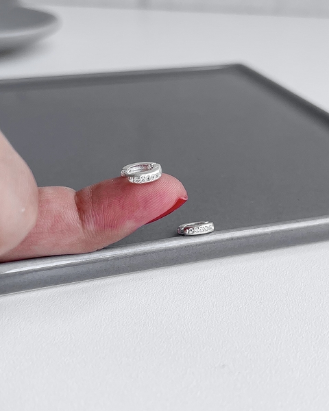 ARGOLA CRAVEJADA RETA - 1 FILEIRA - 9 MM [L.117] - comprar online