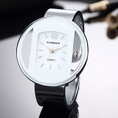 Relógio Bracelete Look Clássico - comprar online