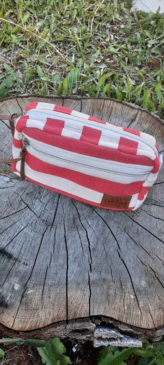 CARTUCHERA / NECESER RAYAS ROJO - comprar online