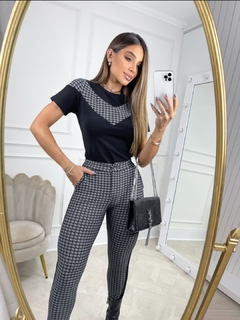 Conjunto Cloe na internet