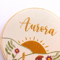 Quadro Bordado Maternidade Flores na internet