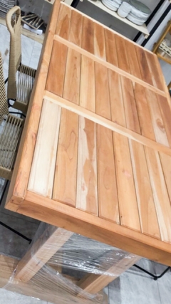 MESA DE CEDRO