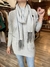 Sueter importado con bufanda - comprar online