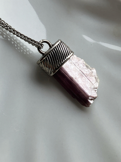 Piedra Lapidolita Rolada - comprar online