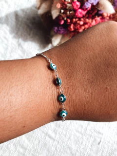Pulsera protectora en internet