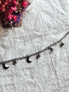 Pulsera con dije lunitas - comprar online
