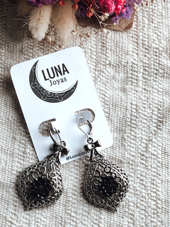 Calado con flor negra - comprar online
