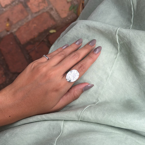 ANEL CHAPA OVAL AMASSADA