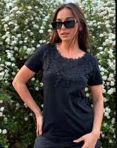 remera zola - comprar online