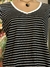 REMERA NEGRA RAYAS MANGAS JAPONESAS - OROZCAS