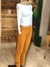 PANTALÓN MOSTAZA FRIZADO