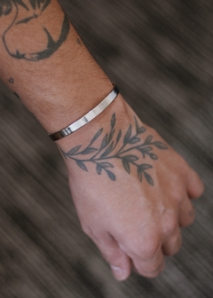 Bracelete Paris na internet