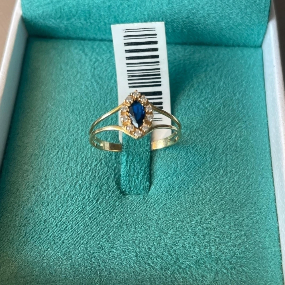 Anel Cravejado Oval Ouro 18K/750 Zircônia