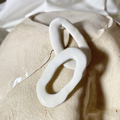 Brinco Água Off-White / Preto