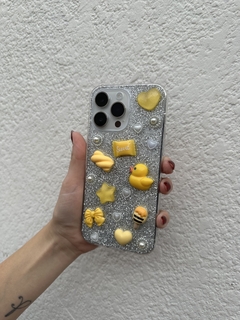 Compra tu funda de Charms - KILLER QUEEN