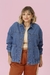 Jaqueta jeans over Tita na internet