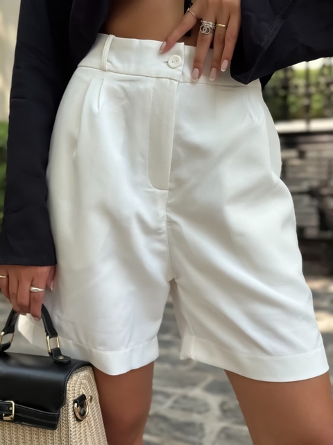 Shorts de alfaiataria Helena off white