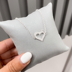 PULSEIRA CORAÇÃO G VAZADO CRAVEJADO DE ZIRCONIAS DE PRATA - comprar online