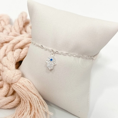 Pulseira com pingente mão de deus de prata - comprar online