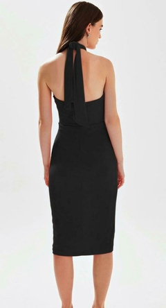 VESTIDO IÓDICE MIDI DECOTE TORÇÃO FRENTE PRETO - comprar online