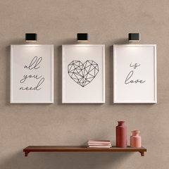 KIT QUADROS DECORATIVOS IS LOVE PRETO - comprar online